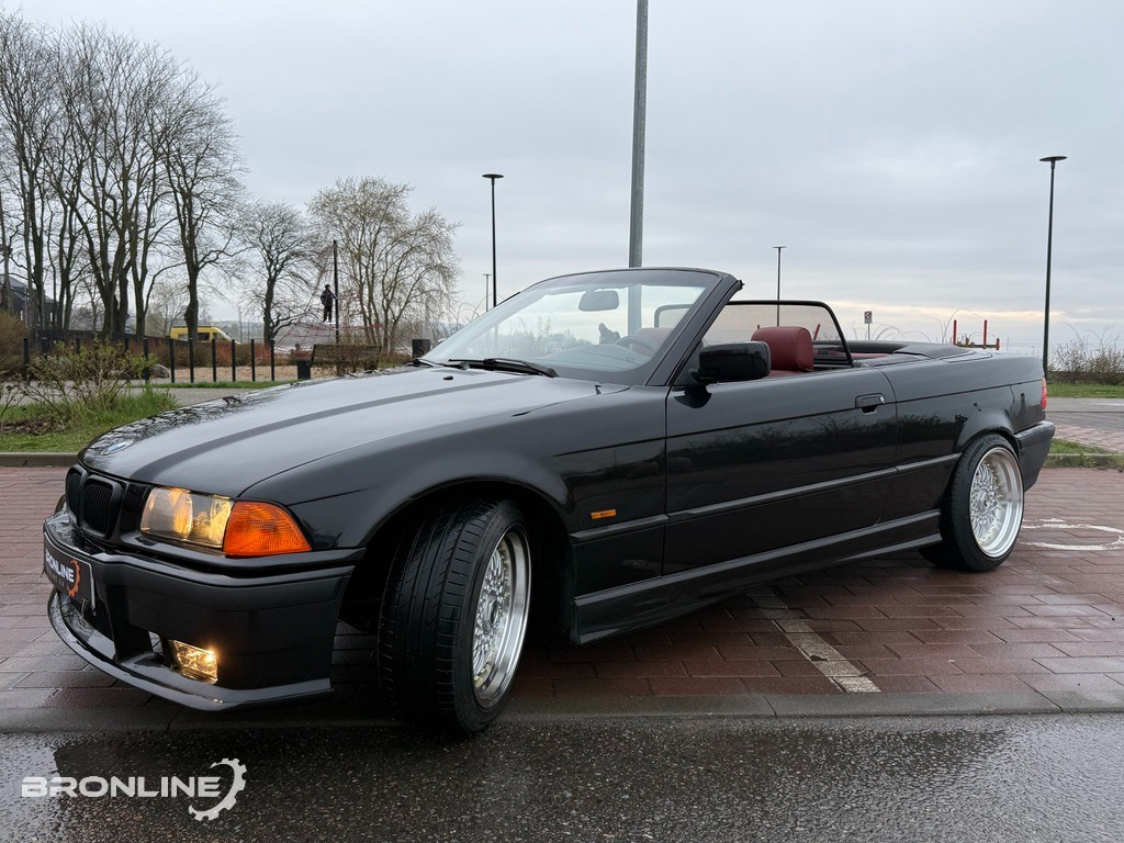 1999 BMW E36 2.5l 125kW Cabrio - Voiture: photos 3 1999 BMW E36 2.5l 125kW Cabrio - Voiture: photos 3
