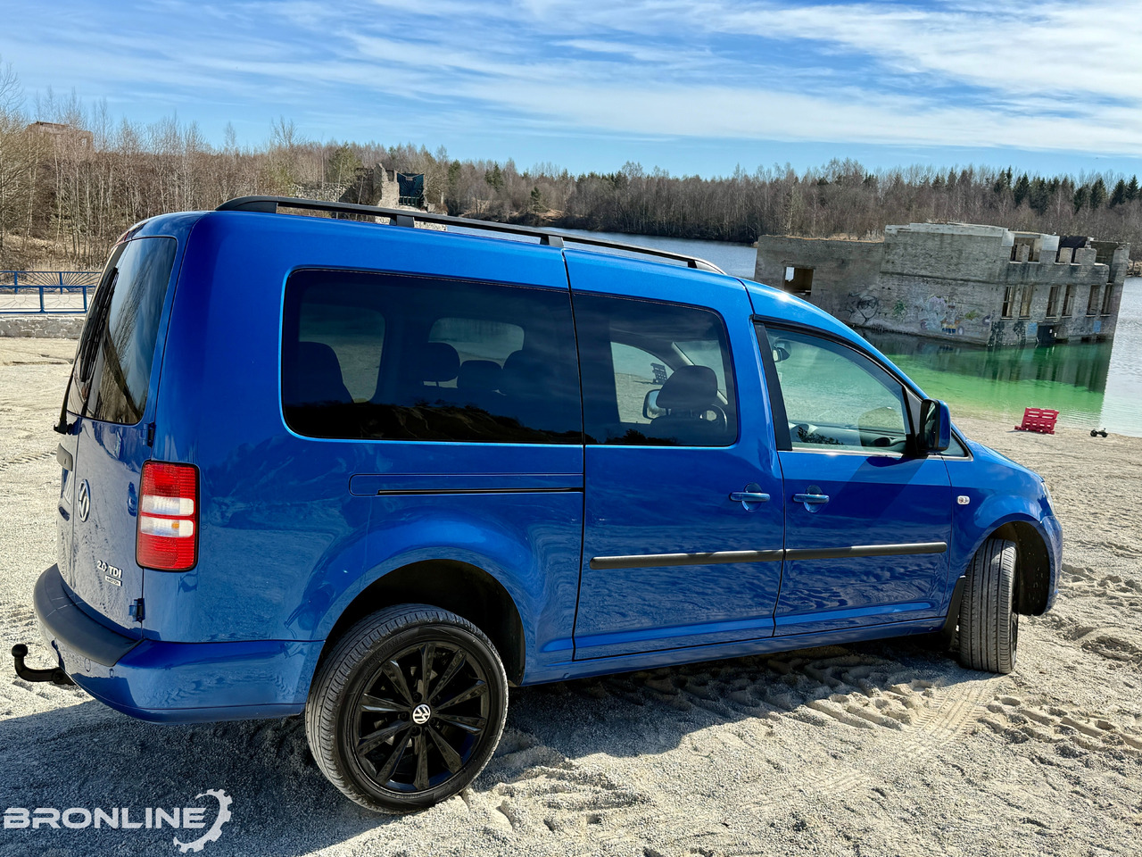 2014 Volkswagen Caddy Maxi Highline 2.0tdi 4x4 - Voiture: photos 5 2014 Volkswagen Caddy Maxi Highline 2.0tdi 4x4 - Voiture: photos 5