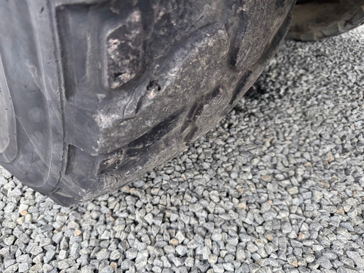 Chargeuse sur pneus CAT 908M Radlader 6460 Kg Schaufel Gabel: photos 11