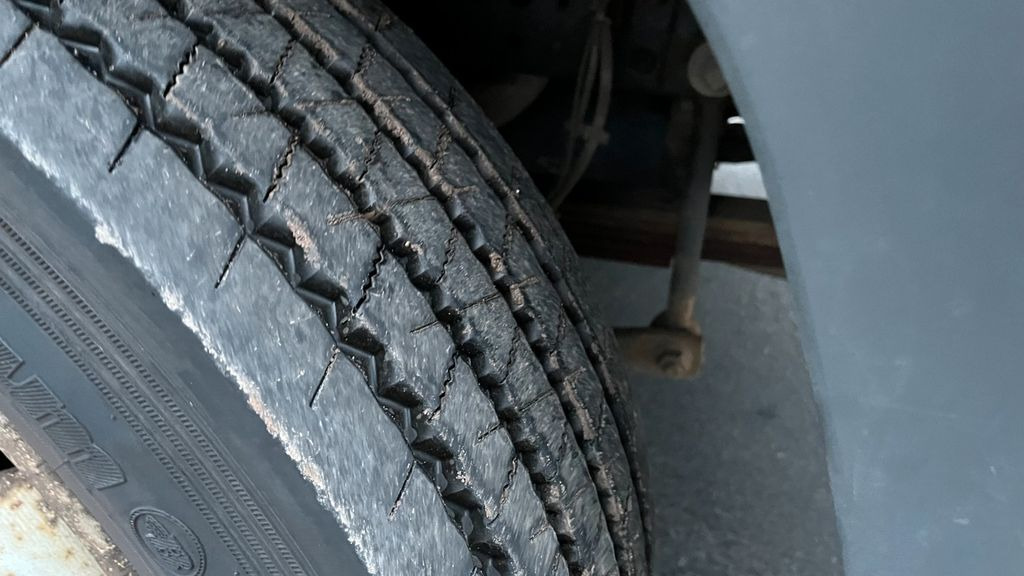 Utilitaire plateau Iveco Eurocargo ML 80E18 Pritsche: photos 9