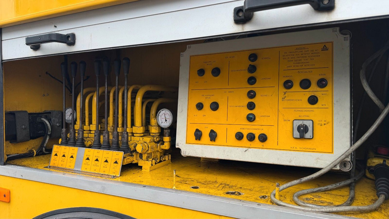 MAN 35.463 Abschleppwagen Kran LKW Berger - Remorqueuse: photos 5 MAN 35.463 Abschleppwagen Kran LKW Berger - Remorqueuse: photos 5