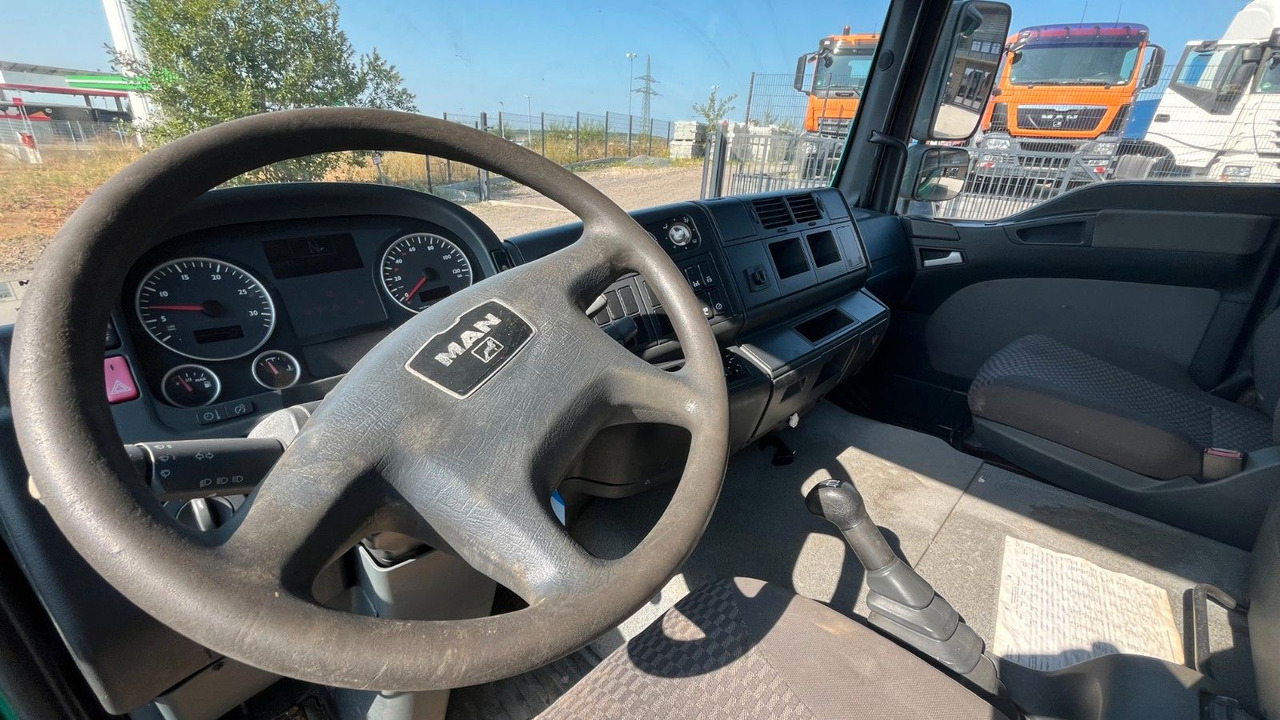 Utilitaire plateau MAN TGL 8.180 4x2 Kran Hiab Tempomat MAN TGL 8.180 4x2 Kran Hiab Tempomat: photos 7 Utilitaire plateau MAN TGL 8.180 4x2 Kran Hiab Tempomat MAN TGL 8.180 4x2 Kran Hiab Tempomat: photos 7