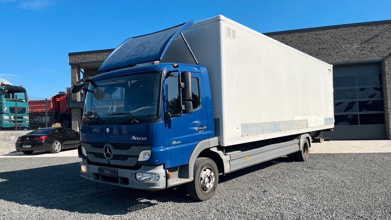 Mercedes-Benz Atego 1018 Koffer LBW Klima Mercedes-Benz Atego 1018 Koffer LBW Klima - Camion fourgon: photos 2 Mercedes-Benz Atego 1018 Koffer LBW Klima Mercedes-Benz Atego 1018 Koffer LBW Klima - Camion fourgon: photos 2