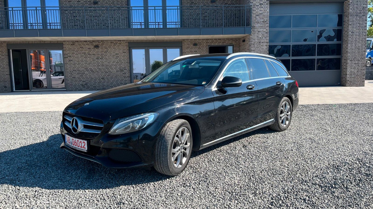 Mercedes-Benz C 220 C -Klasse T-Modell C 220 T BlueTec / d - Voiture: photos 2 Mercedes-Benz C 220 C -Klasse T-Modell C 220 T BlueTec / d - Voiture: photos 2