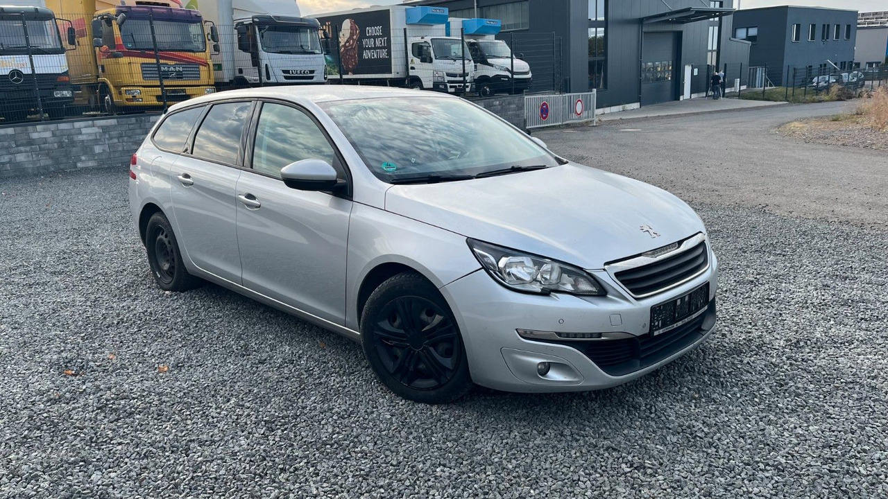 Peugeot 308 SW Active - Voiture break: photos 3 Peugeot 308 SW Active - Voiture break: photos 3