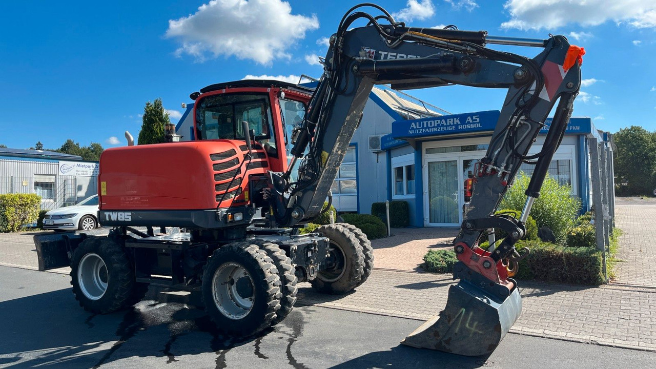 Schaeff TeRex TW85 Mobilbagger 8600 Kg Verstellausleger - Pelle sur pneus: photos 1 Schaeff TeRex TW85 Mobilbagger 8600 Kg Verstellausleger - Pelle sur pneus: photos 1