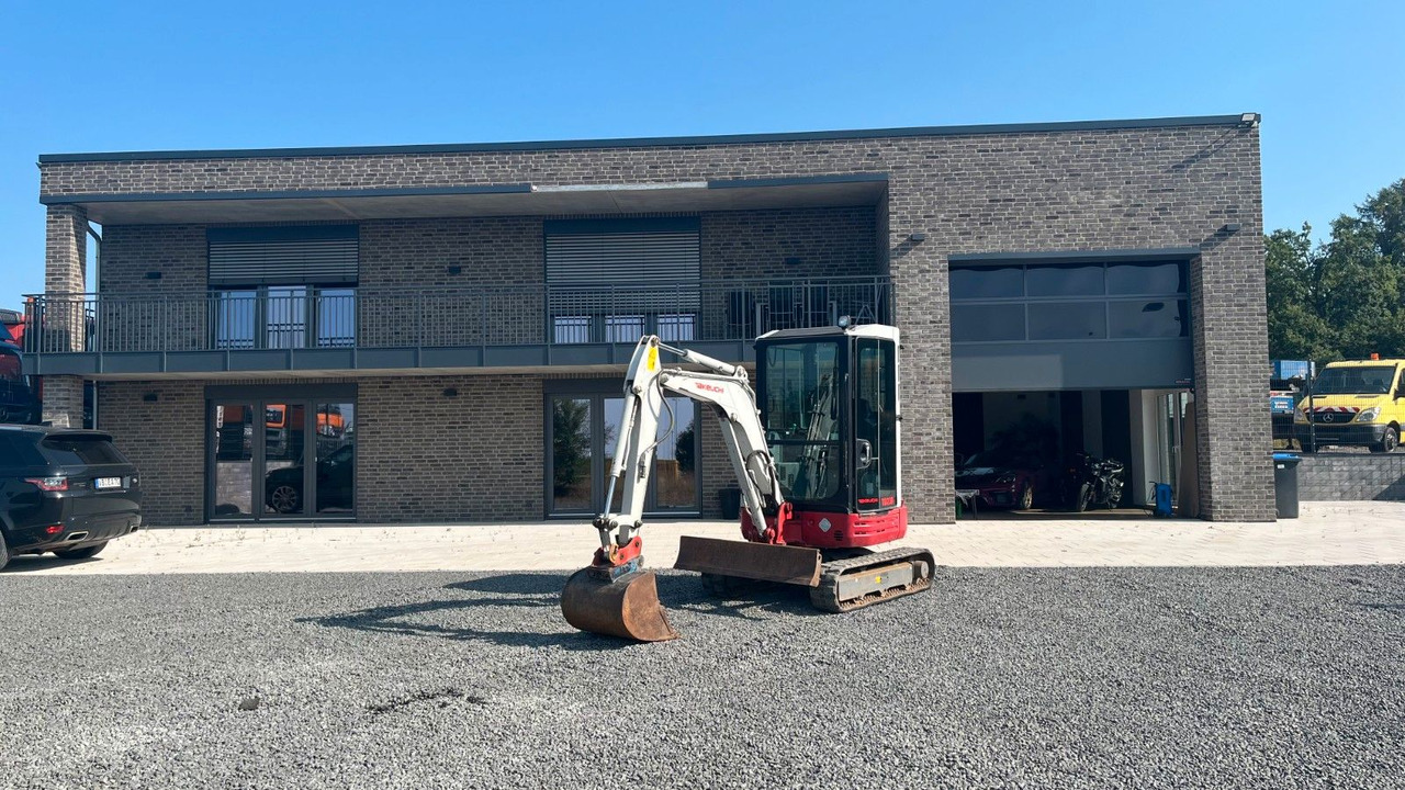 Takeuchi TB23R Minibagger 2670 Kg Takeuchi TB23R Minibagger 2670 Kg - Mini pelle: photos 1 Takeuchi TB23R Minibagger 2670 Kg Takeuchi TB23R Minibagger 2670 Kg - Mini pelle: photos 1