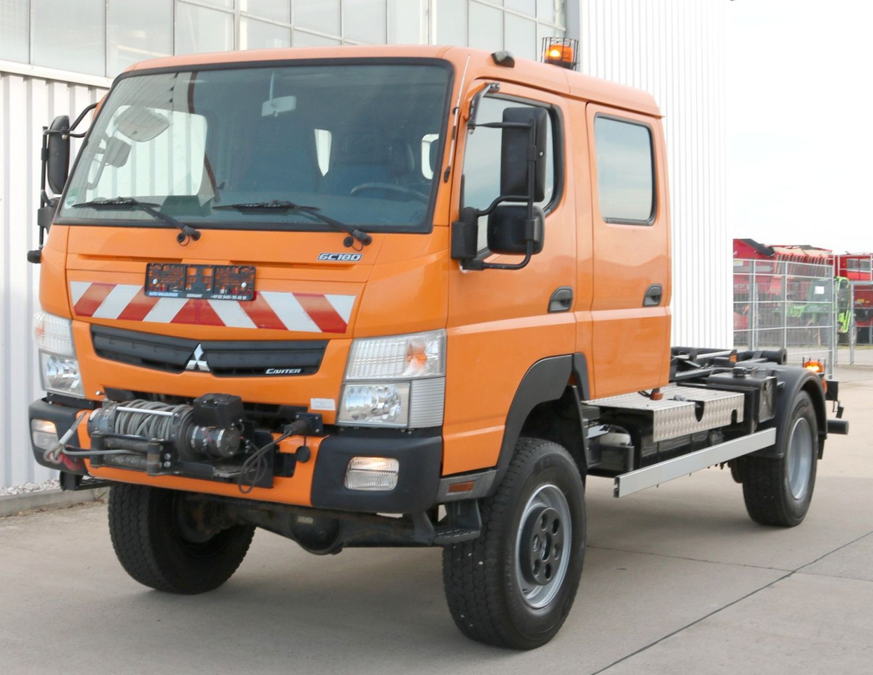 FUSO 6C180 DOKA / 4x4 /KLIMA /WINDE /Standh. / 37tkm - Châssis cabine: photos 1 FUSO 6C180 DOKA / 4x4 /KLIMA /WINDE /Standh. / 37tkm - Châssis cabine: photos 1
