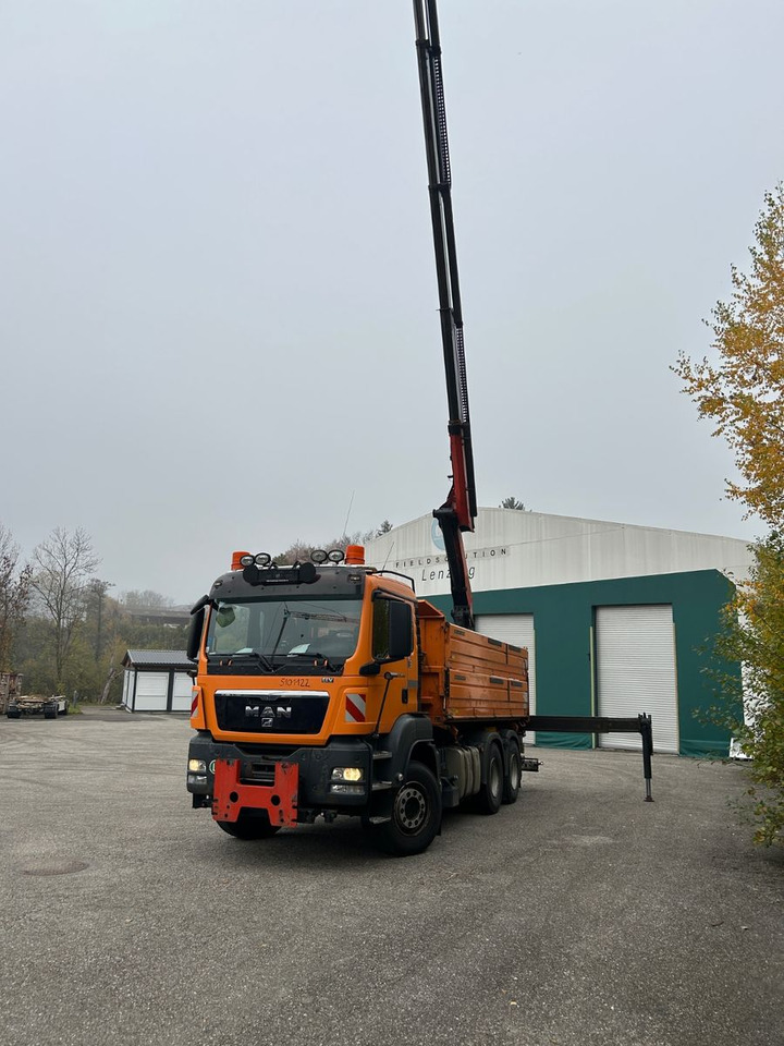 MAN TGS 33.400 6x4 Kipper Palfinger 22002 - Camion benne, Camion grue: photos 1 MAN TGS 33.400 6x4 Kipper Palfinger 22002 - Camion benne, Camion grue: photos 1