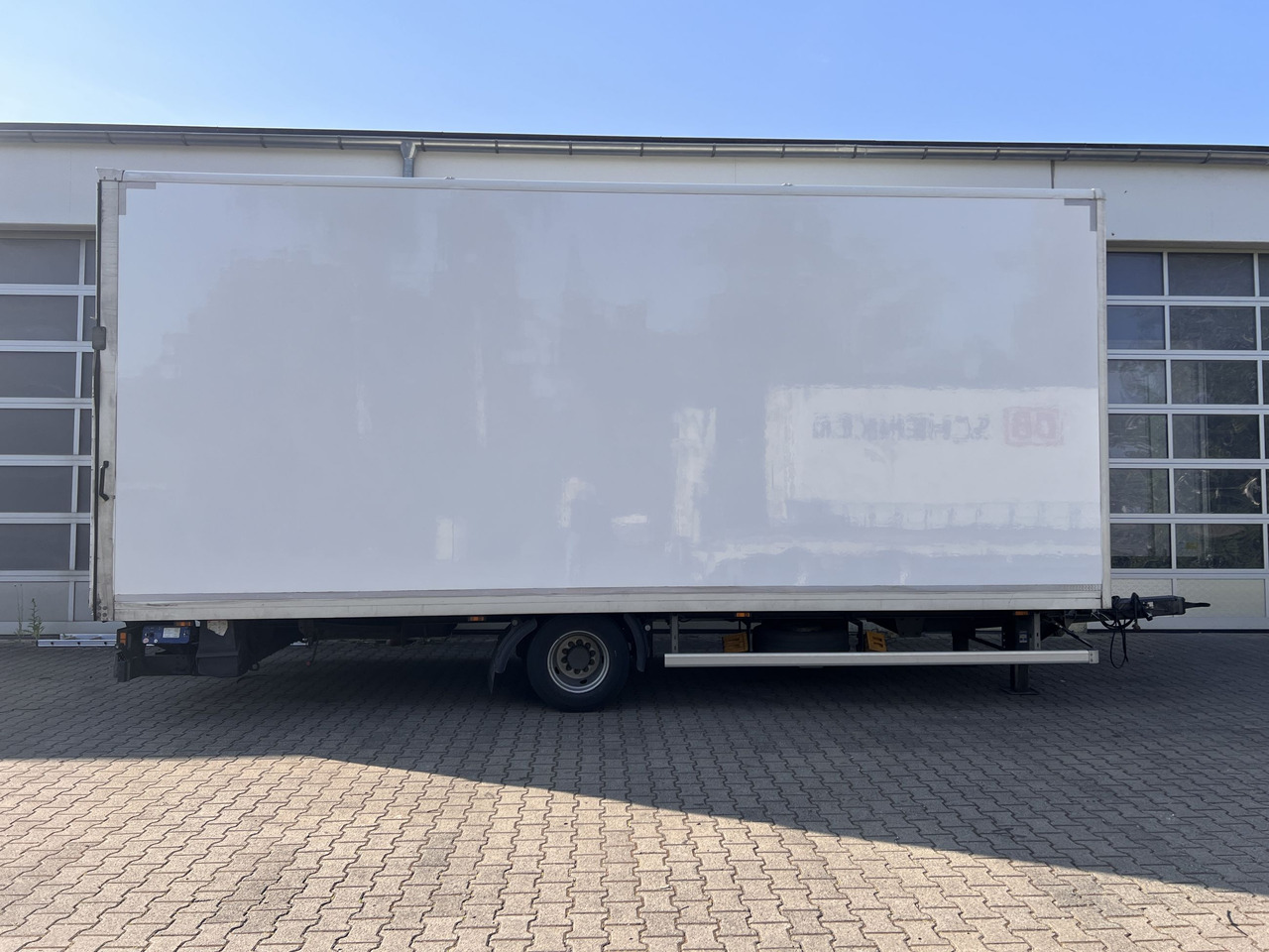 Ackermann Z-KA-F10.5/7,6 1 Achs Kofferanhänger, Ladebordwand - Remorque fourgon: photos 5 Ackermann Z-KA-F10.5/7,6 1 Achs Kofferanhänger, Ladebordwand - Remorque fourgon: photos 5