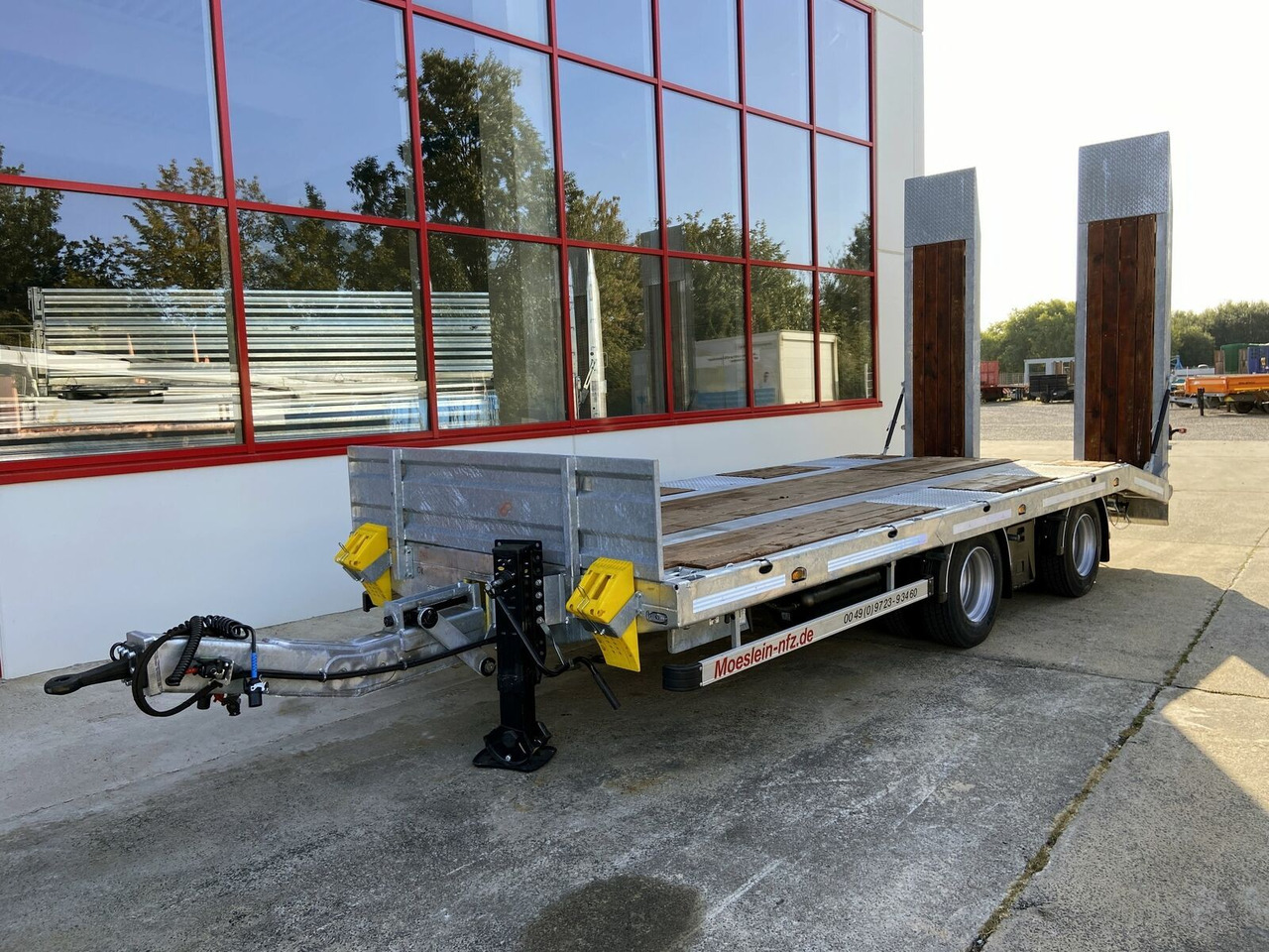 Möslein 21 t Tandemtieflader, Luftgefedert, NEU - Remorque porte-engin surbaissée: photos 5 Möslein 21 t Tandemtieflader, Luftgefedert, NEU - Remorque porte-engin surbaissée: photos 5