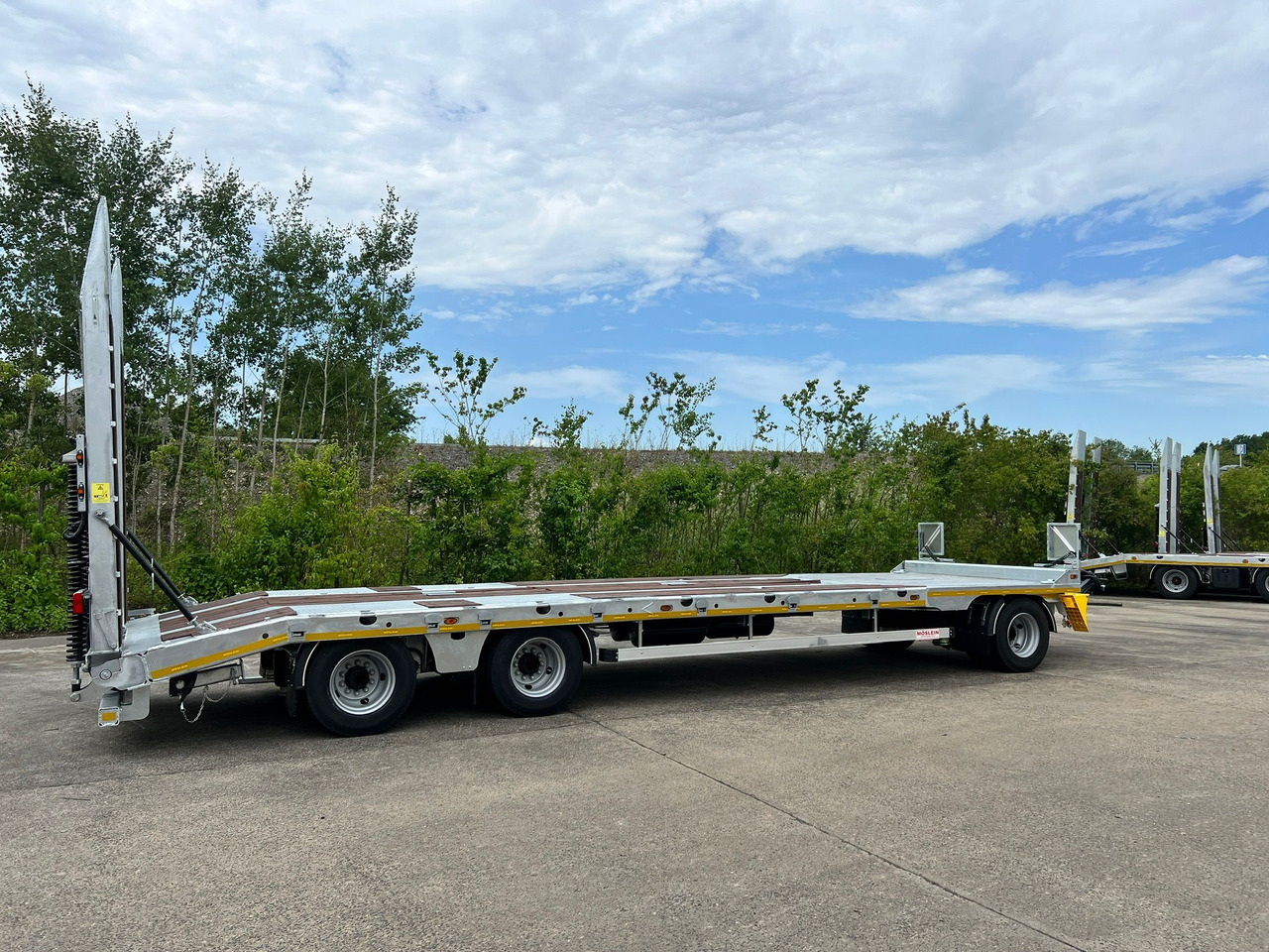Remorque porte-engin surbaissée pour transport de équipements lourds neuf Möslein T 3-8,20 P VB H1 3 Achs Tieflader mit gerader Ladefläche 8,20 m, Neufahrzeug: photos 7 Remorque porte-engin surbaissée pour transport de équipements lourds neuf Möslein T 3-8,20 P VB H1 3 Achs Tieflader mit gerader Ladefläche 8,20 m, Neufahrzeug: photos 7