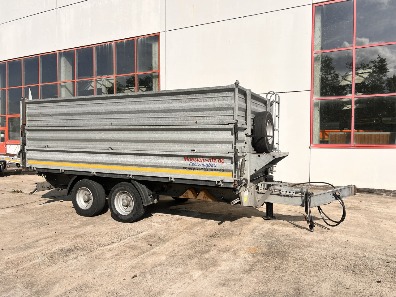 Möslein TDS 13 Schwebheim 13 t Tandemkipper- Tieflader, Aufsatzbordwände - Remorque benne: photos 4 Möslein TDS 13 Schwebheim 13 t Tandemkipper- Tieflader, Aufsatzbordwände - Remorque benne: photos 4