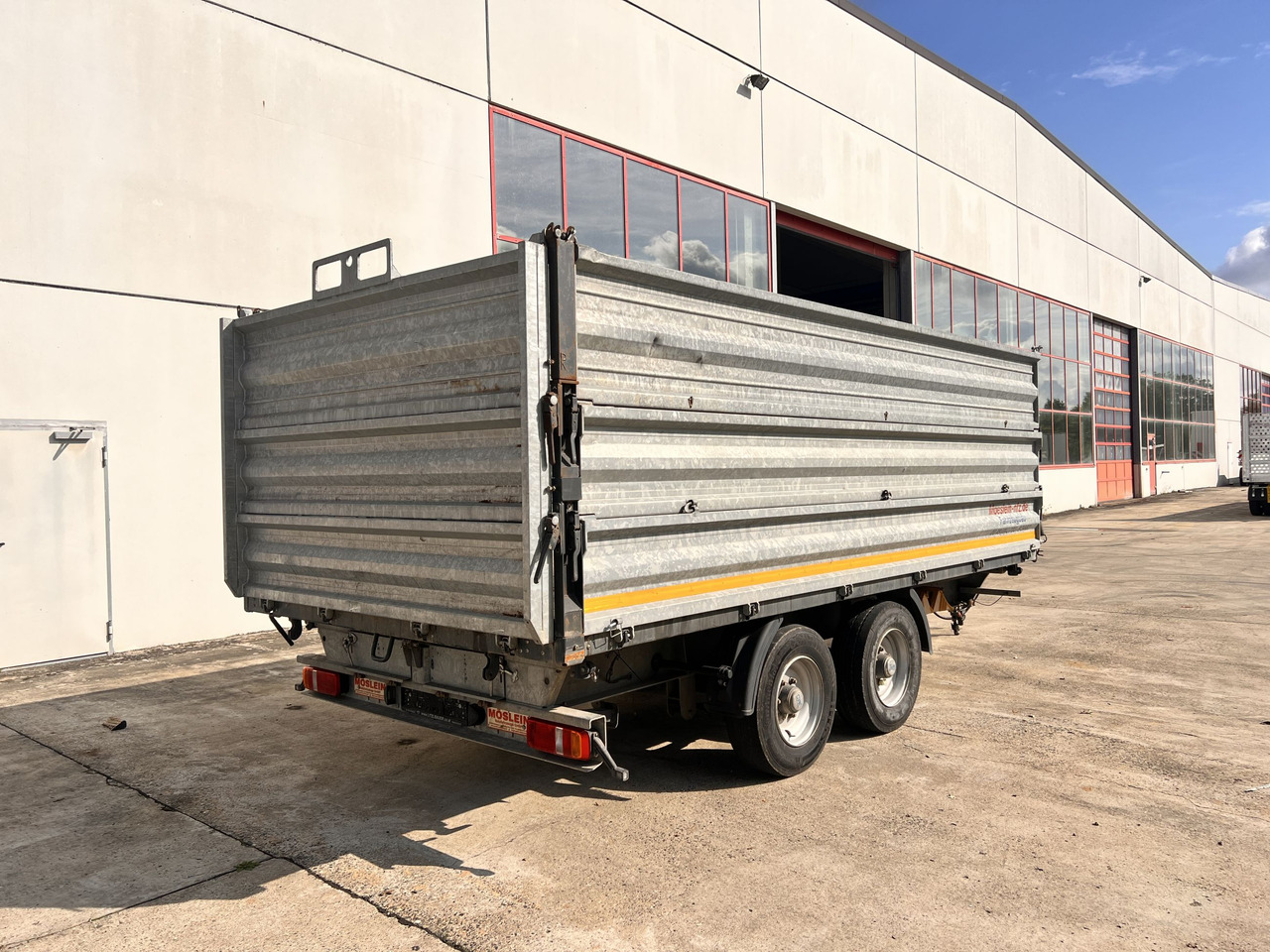 Möslein TDS 13 Schwebheim 13 t Tandemkipper- Tieflader, Aufsatzbordwände - Remorque benne: photos 2 Möslein TDS 13 Schwebheim 13 t Tandemkipper- Tieflader, Aufsatzbordwände - Remorque benne: photos 2