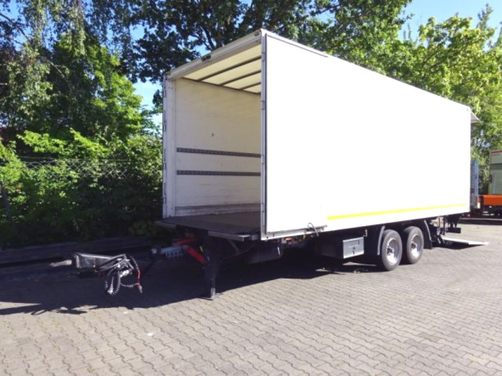 Möslein TKO 105 Schwebheim Tandemkoffer, Ladebordwand + Durchladbar - Remorque fourgon: photos 3 Möslein TKO 105 Schwebheim Tandemkoffer, Ladebordwand + Durchladbar - Remorque fourgon: photos 3