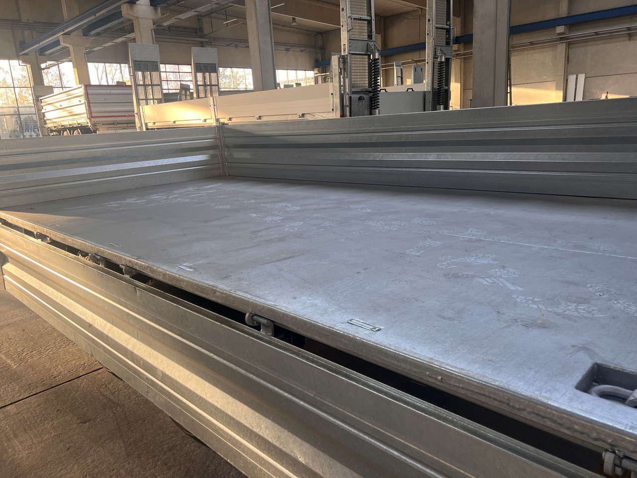 Möslein TTD 19 B neuer 19 t Tandemkipper- Tieflader - Remorque benne: photos 4 Möslein TTD 19 B neuer 19 t Tandemkipper- Tieflader - Remorque benne: photos 4