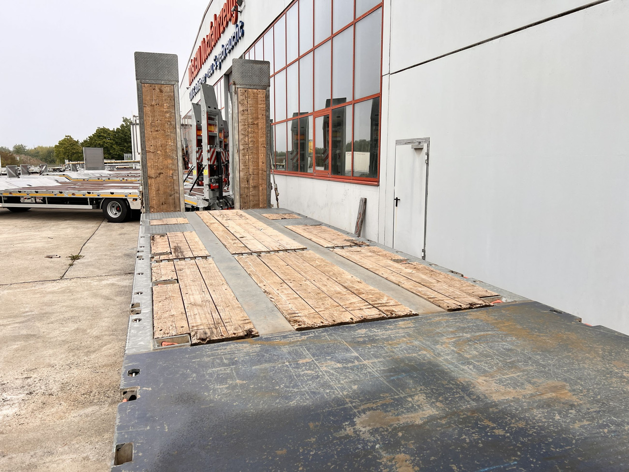 Müller Mitteltal D3 3 Achs Tieflader 9 m, Verzinkt, Wenig Benutzt - Remorque porte-engin surbaissée: photos 3 Müller Mitteltal D3 3 Achs Tieflader 9 m, Verzinkt, Wenig Benutzt - Remorque porte-engin surbaissée: photos 3