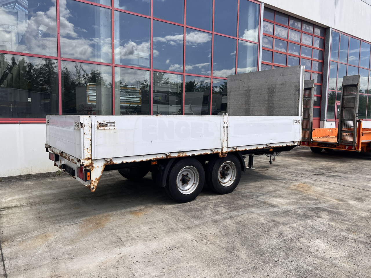 Müller Mitteltal EAL-TA Tandem- Pritschenanhänger - Remorque plateau: photos 4 Müller Mitteltal EAL-TA Tandem- Pritschenanhänger - Remorque plateau: photos 4