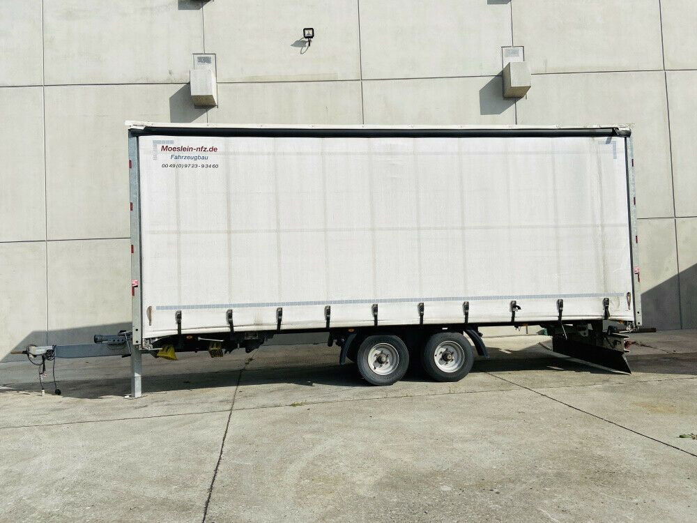 Camion à rideaux coulissants Tandem- Schiebeplanenanhänger zum Durchladen