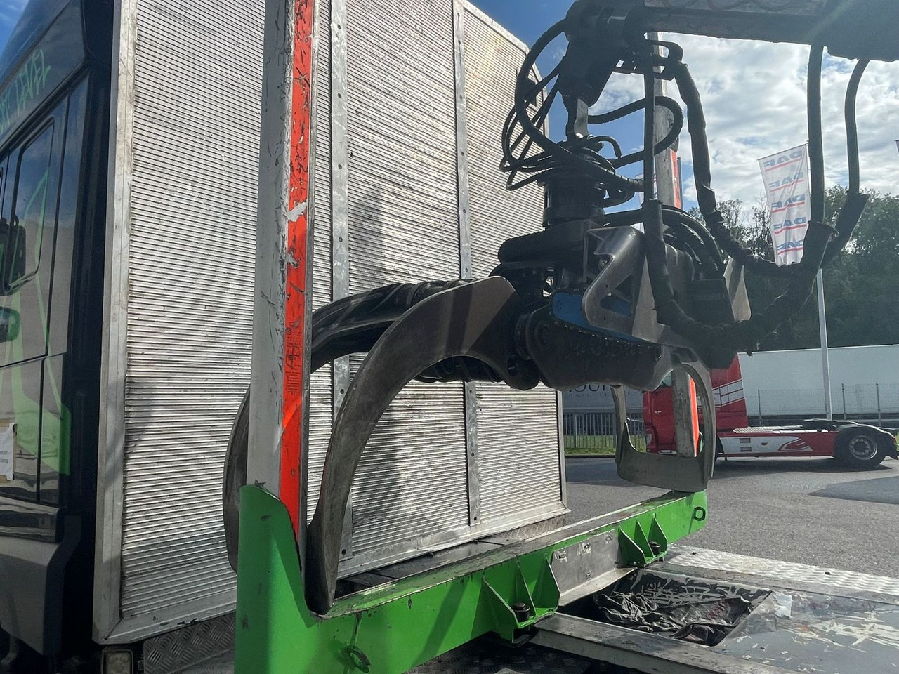 DAF FAT XF 530 SSC, Holztransport, Greifer mit Säge - Camion grumier, Camion grue: photos 5 DAF FAT XF 530 SSC, Holztransport, Greifer mit Säge - Camion grumier, Camion grue: photos 5