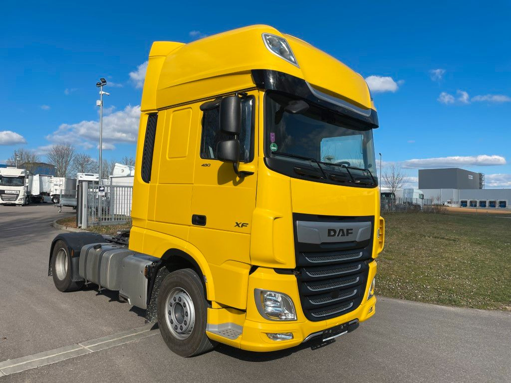 DAF FT XF 480 SSC, 2x Alutank, ZF-Intarder - Tracteur routier: photos 1 DAF FT XF 480 SSC, 2x Alutank, ZF-Intarder - Tracteur routier: photos 1