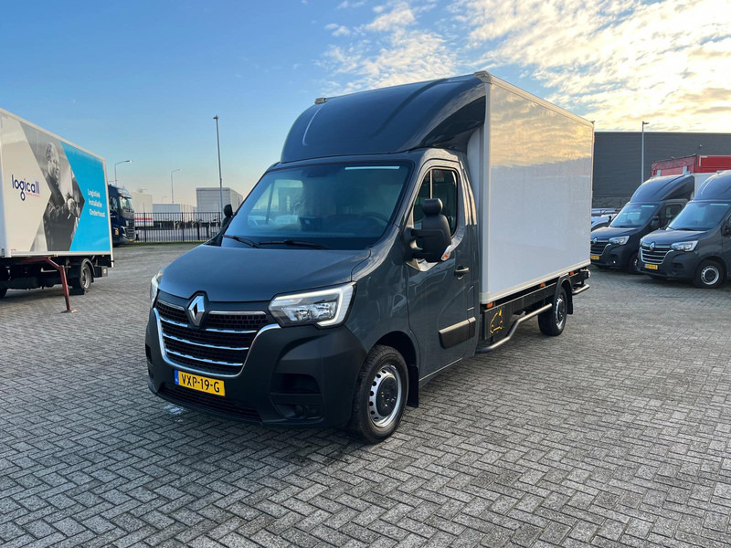 Renault Master E-tech 3T5 L3 CCAB FWD 54 kwh batteries - Fourgon grand volume, Utilitaire électrique: photos 2 Renault Master E-tech 3T5 L3 CCAB FWD 54 kwh batteries - Fourgon grand volume, Utilitaire électrique: photos 2