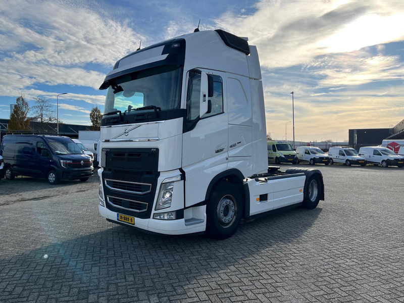 Volvo FH 460 4X2 Globetrotter X Tra High, Unlimited Edition, I-shave - Tracteur routier: photos 1 Volvo FH 460 4X2 Globetrotter X Tra High, Unlimited Edition, I-shave - Tracteur routier: photos 1