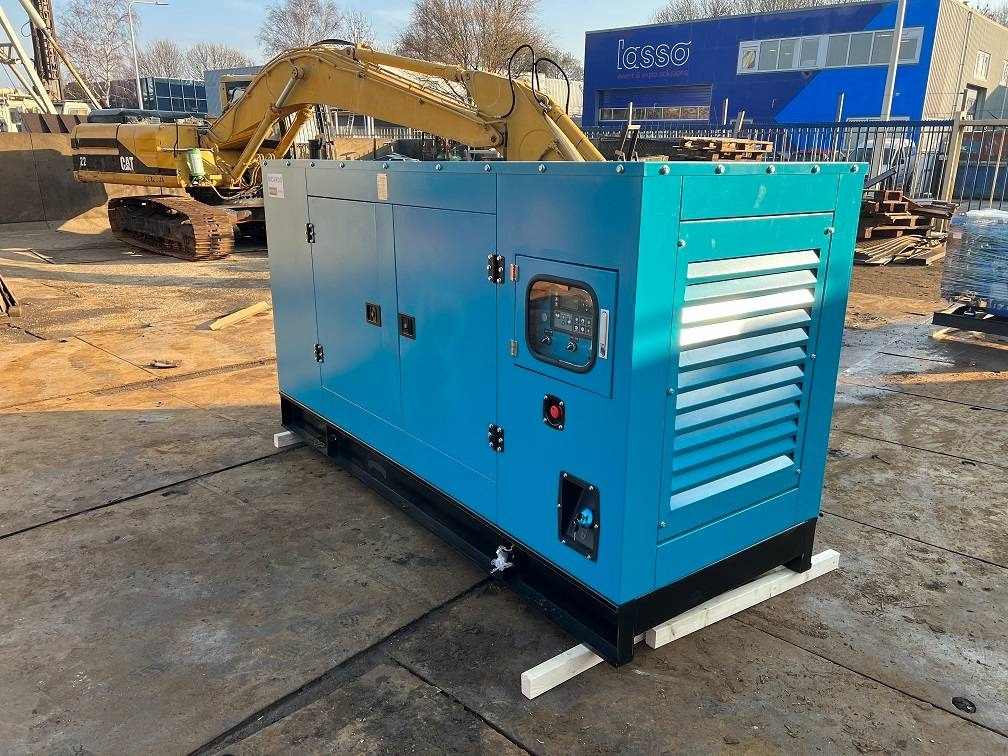 Ricardo 100KVA (80KW) SILENT GENERATOR 3 PHASE 50HZ 400V - Groupe électrogène: photos 2 Ricardo 100KVA (80KW) SILENT GENERATOR 3 PHASE 50HZ 400V - Groupe électrogène: photos 2