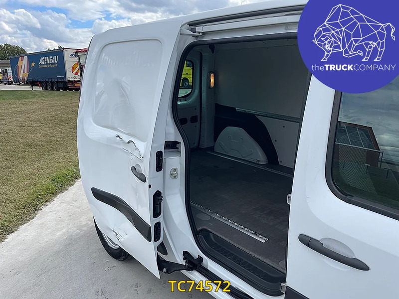 Fourgon utilitaire Mercedes-Benz Citan 109 CDI MAXI: photos 9