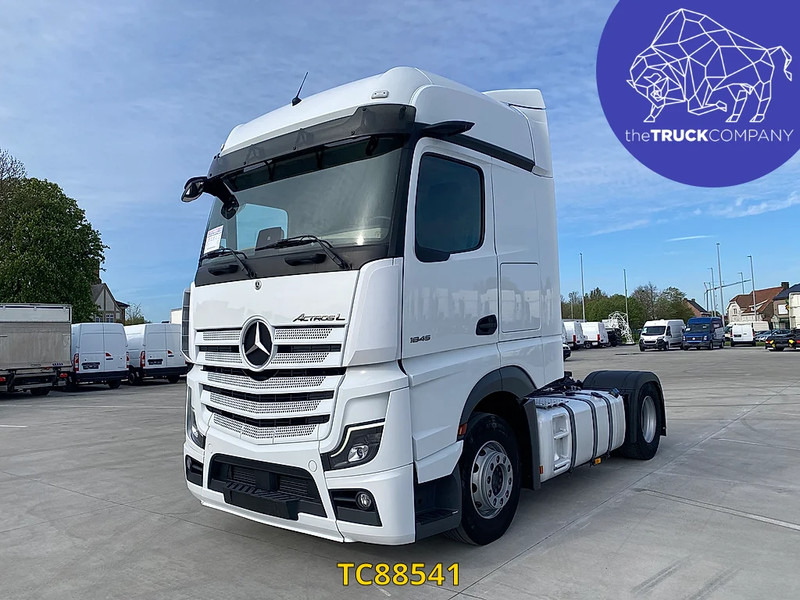 Tracteur routier Mercedes-Benz Actros 1845