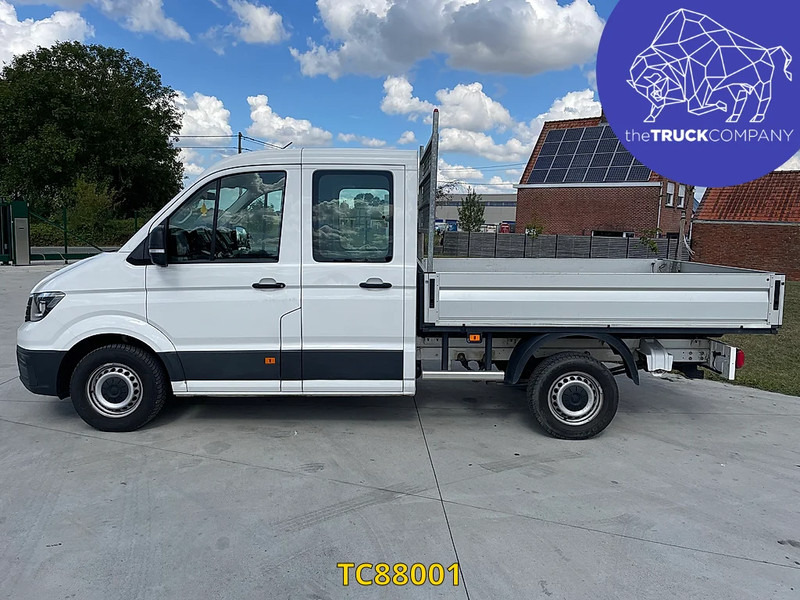 Volkswagen Crafter 2.0 TDI DUBBELE CABINE - OPEN LAADBAK - Utilitaire plateau: photos 2 Volkswagen Crafter 2.0 TDI DUBBELE CABINE - OPEN LAADBAK - Utilitaire plateau: photos 2