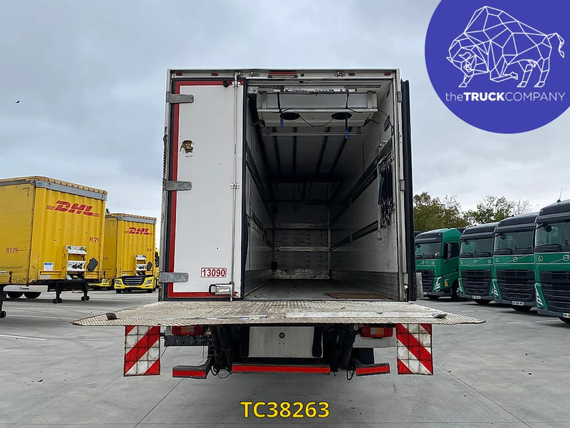 Volvo FM 330 en leasing occasion Volvo FM 330: photos 8
