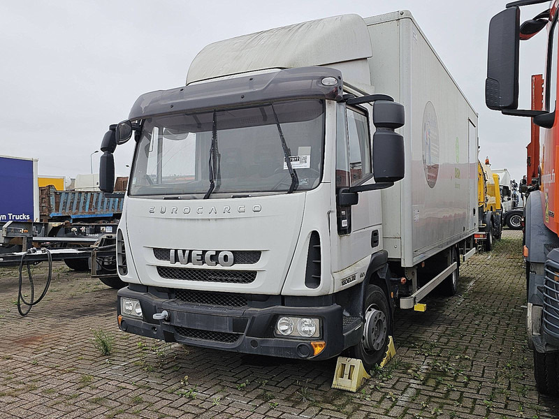 Iveco 120E22 EUROCARGO - Camion fourgon: photos 2 Iveco 120E22 EUROCARGO - Camion fourgon: photos 2