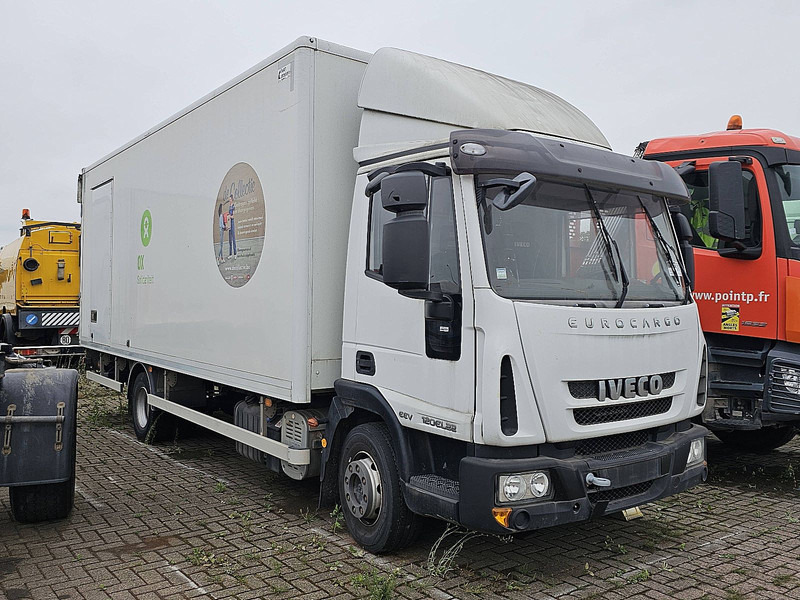 Iveco 120E22 EUROCARGO - Camion fourgon: photos 5 Iveco 120E22 EUROCARGO - Camion fourgon: photos 5
