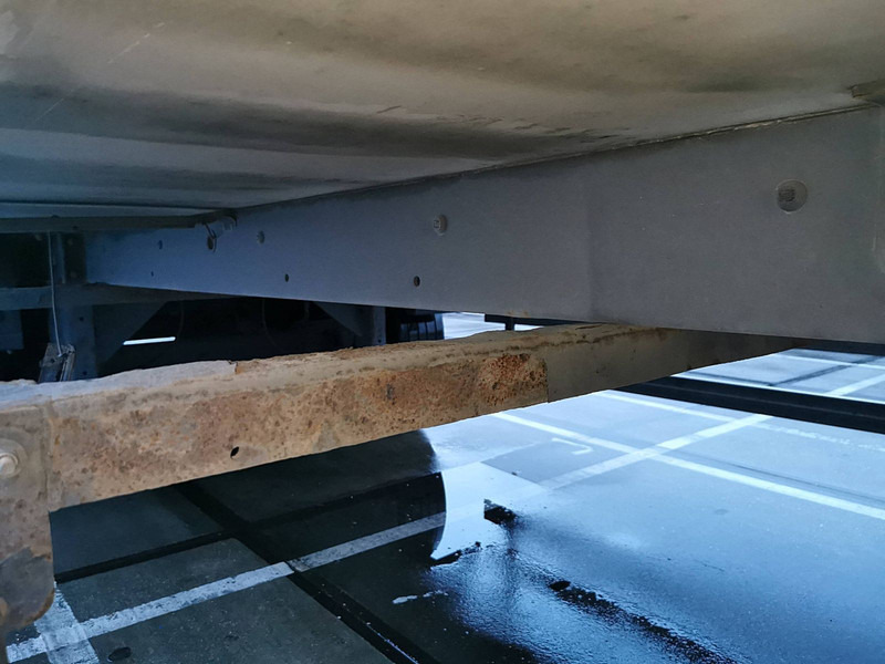 LAMBERET SR2 Carrier 1550 D+E en leasing occasion LAMBERET SR2 Carrier 1550 D+E: photos 12 LAMBERET SR2 Carrier 1550 D+E en leasing occasion LAMBERET SR2 Carrier 1550 D+E: photos 12