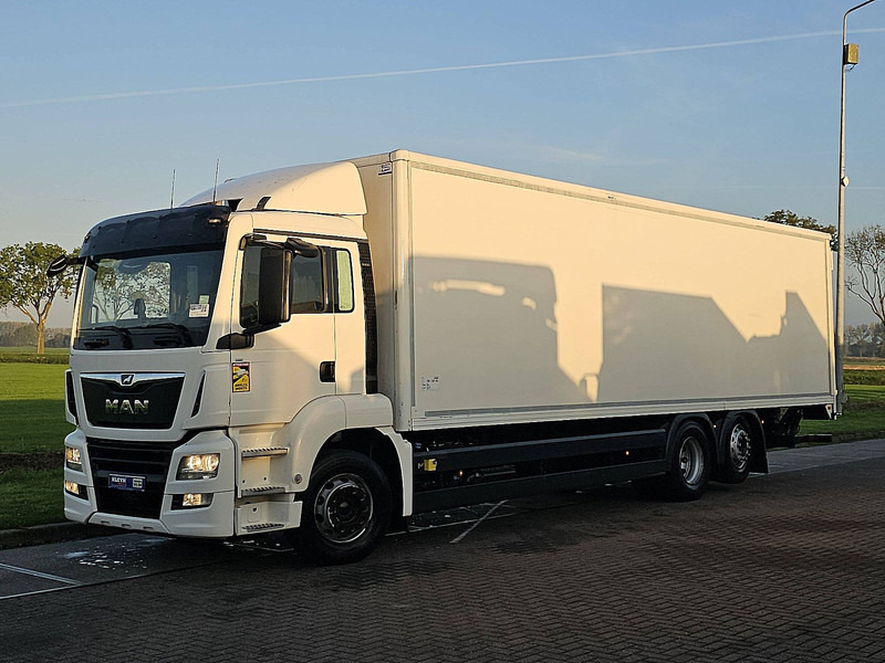 MAN 26.320 TGS - Camion fourgon: photos 2 MAN 26.320 TGS - Camion fourgon: photos 2