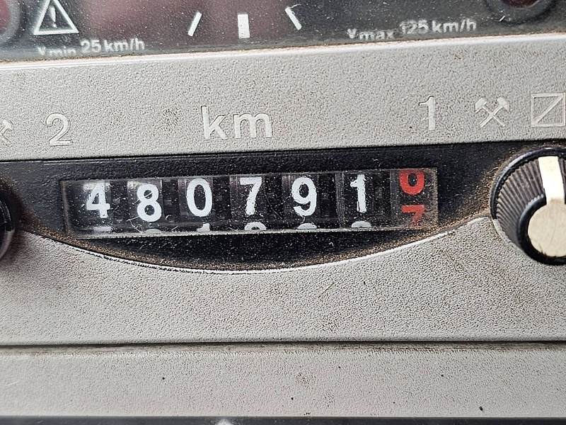 Châssis cabine MAN 26.414 F2000 6X4 STEEL MANUAL: photos 8 Châssis cabine MAN 26.414 F2000 6X4 STEEL MANUAL: photos 8