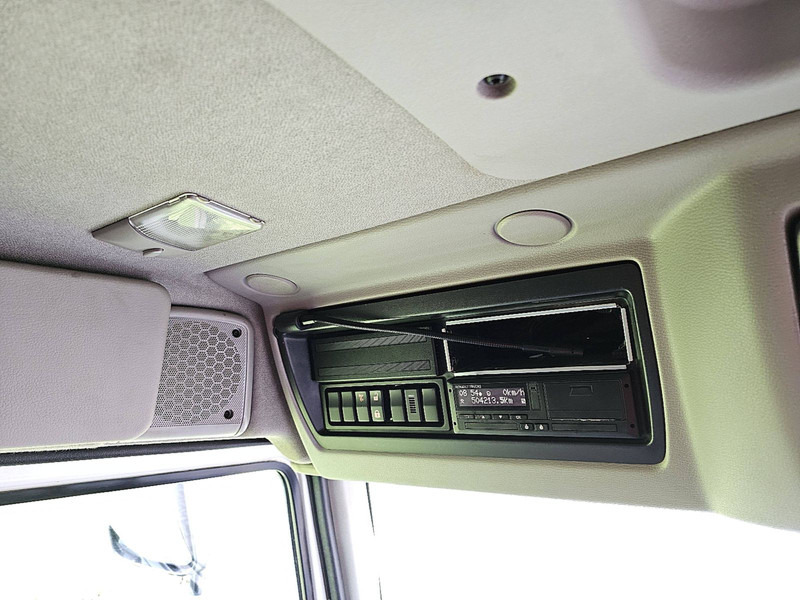 Camion fourgon Renault D 240 11.9T AIRCO TAILLIFT: photos 12