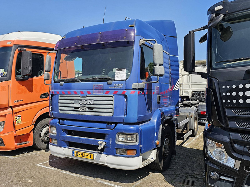 MAN 18.390 TGA - Tracteur routier: photos 2 MAN 18.390 TGA - Tracteur routier: photos 2