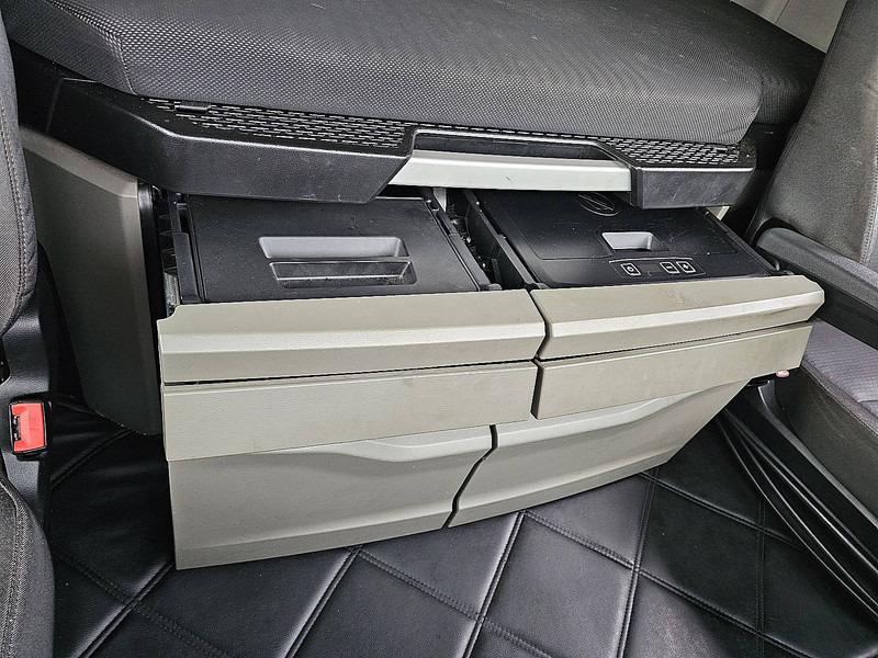 Tracteur routier MAN 26.470 TGX TG3 GM 6X2/2 BL: photos 10