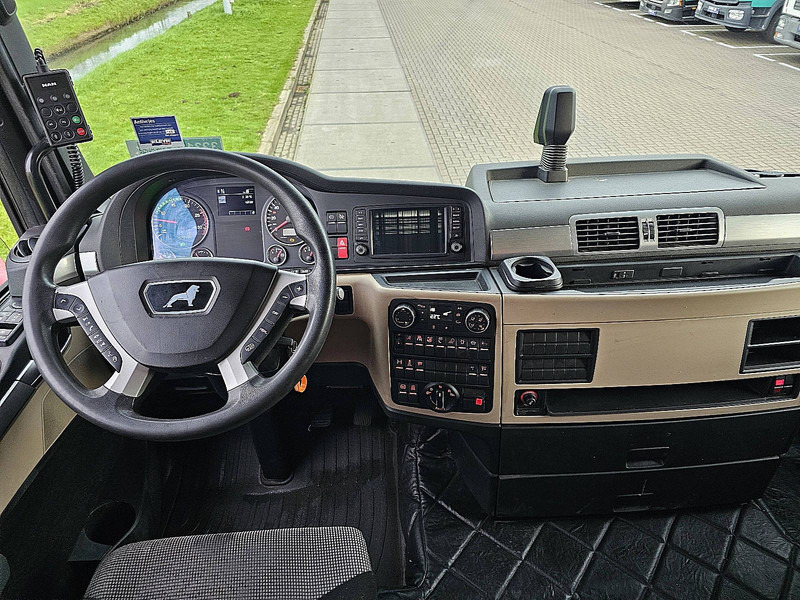 Tracteur routier MAN 26.500 TGX 6X2 XXL: photos 8 Tracteur routier MAN 26.500 TGX 6X2 XXL: photos 8