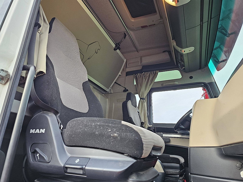 Tracteur routier MAN 26.500 TGX 6X2 XXL: photos 7 Tracteur routier MAN 26.500 TGX 6X2 XXL: photos 7