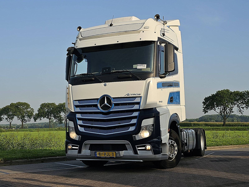 Mercedes-Benz ACTROS 1842 LS BIGSPACE 2X TANK - Tracteur routier: photos 1 Mercedes-Benz ACTROS 1842 LS BIGSPACE 2X TANK - Tracteur routier: photos 1