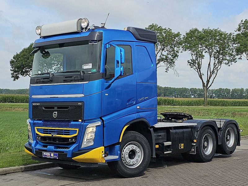 Volvo FH 540 6X4 LIFTING BOOGIE - Tracteur routier: photos 2 Volvo FH 540 6X4 LIFTING BOOGIE - Tracteur routier: photos 2