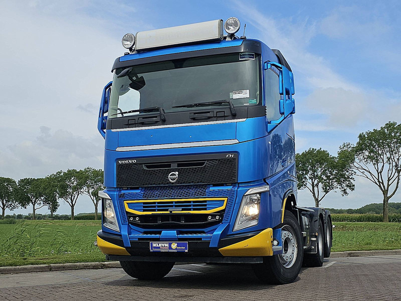 Volvo FH 540 6X4 LIFTING BOOGIE - Tracteur routier: photos 1 Volvo FH 540 6X4 LIFTING BOOGIE - Tracteur routier: photos 1