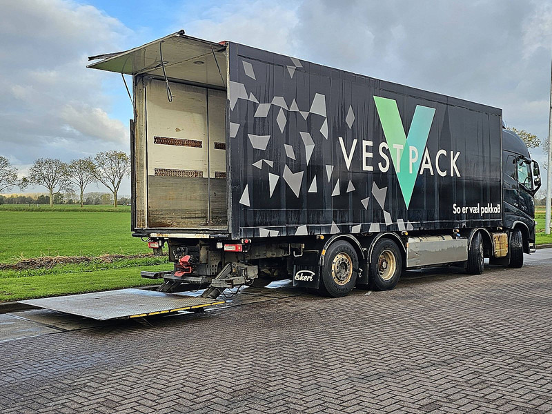 Volvo FH 16.750 8X2*6 - Camion fourgon: photos 3 Volvo FH 16.750 8X2*6 - Camion fourgon: photos 3