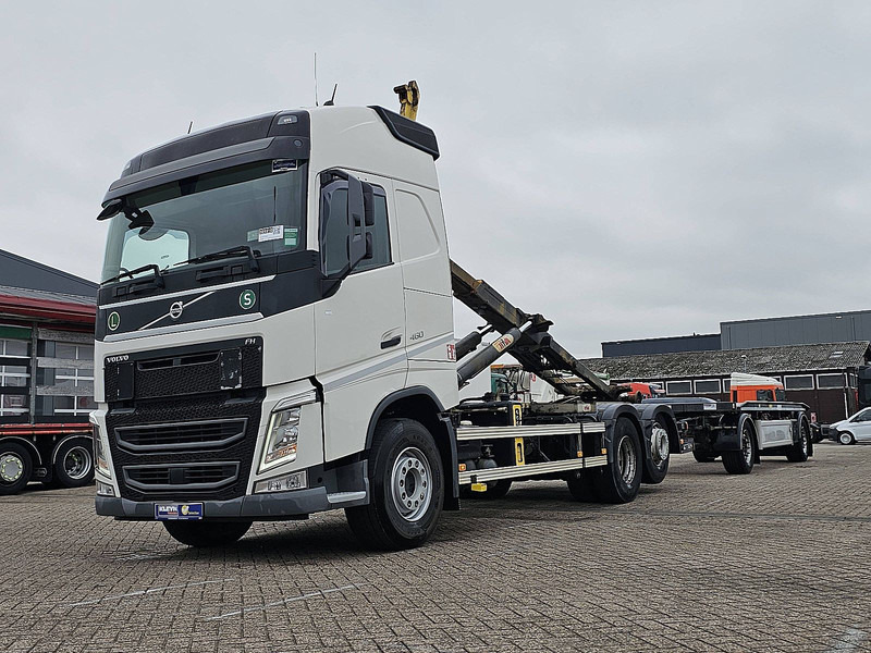 Volvo FH 460 6X2 HYVALIFT 291TKM - Camion ampliroll: photos 1 Volvo FH 460 6X2 HYVALIFT 291TKM - Camion ampliroll: photos 1