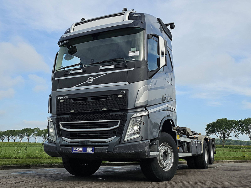 Volvo FH 540 6X4 BOOGIE LIFT VDL - Camion ampliroll: photos 1 Volvo FH 540 6X4 BOOGIE LIFT VDL - Camion ampliroll: photos 1