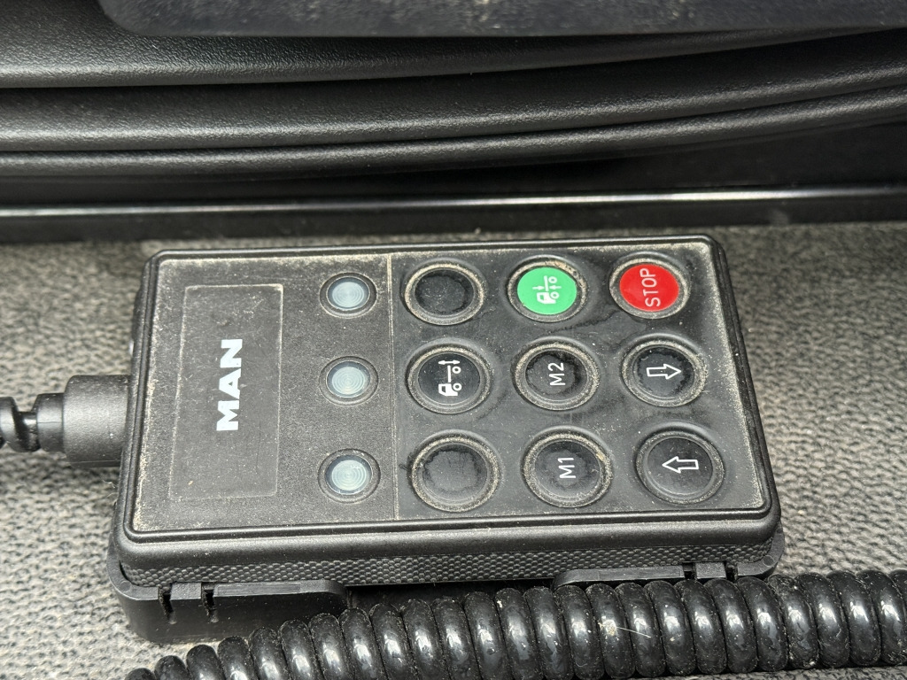 MAN TGL 12.220 Klimaautom. Kamera NAVI 7,1m Koff+LBW - Camion fourgon: photos 4 MAN TGL 12.220 Klimaautom. Kamera NAVI 7,1m Koff+LBW - Camion fourgon: photos 4