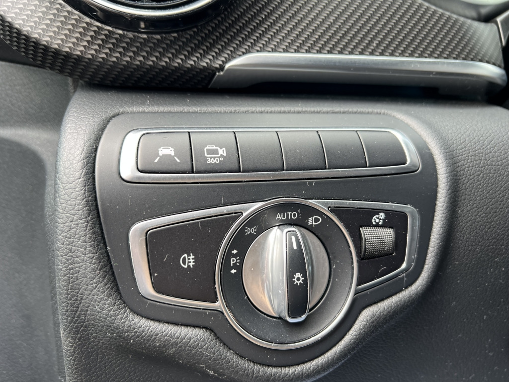 Mercedes-Benz V300d AVANTGARDE AMG line kompakt Burmester 360° - Voiture: photos 2 Mercedes-Benz V300d AVANTGARDE AMG line kompakt Burmester 360° - Voiture: photos 2